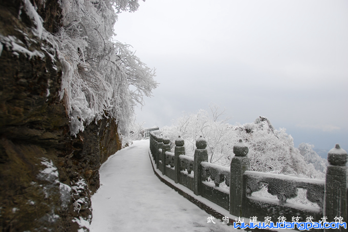 武当山春雪美景